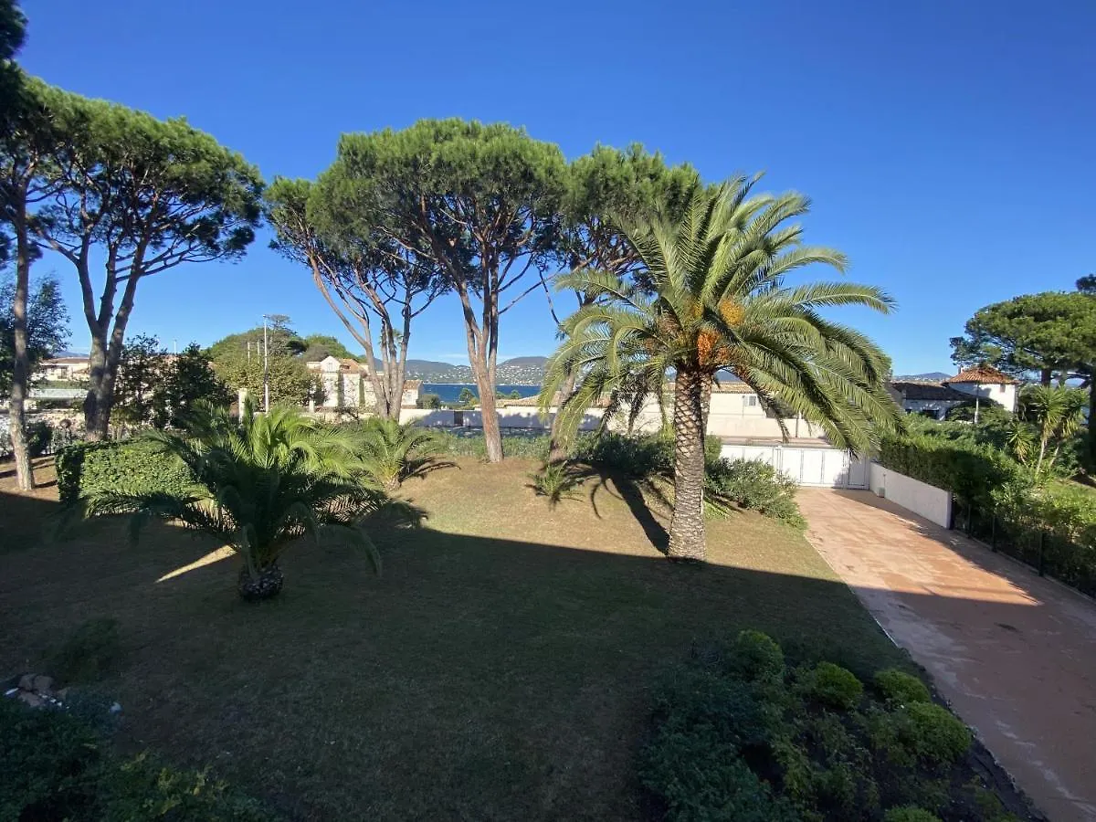 Appartement Studio A Saint Tropez Avec Terasse Face A La Mer France